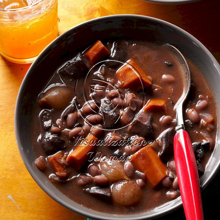 Mushroom-Bean Bourguignon