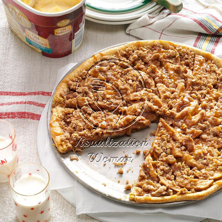 Apple Crisp Pizza