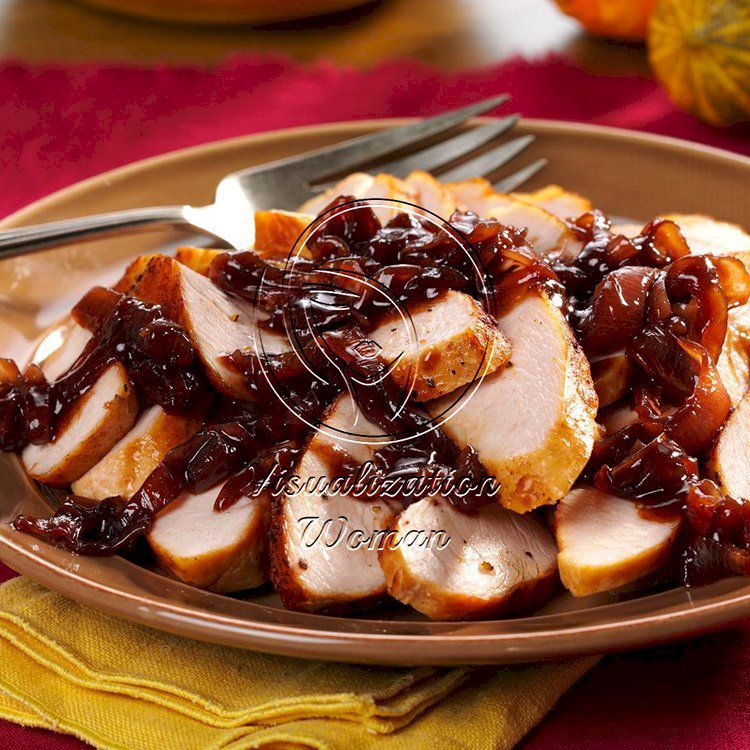 Turkey Tenderloins with Shallot Berry Sauce