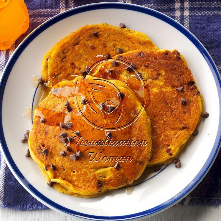 Pumpkin-Chocolate Chip Pancakes