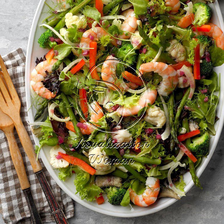 Green Salad with Shrimp and Wine Vinaigrette