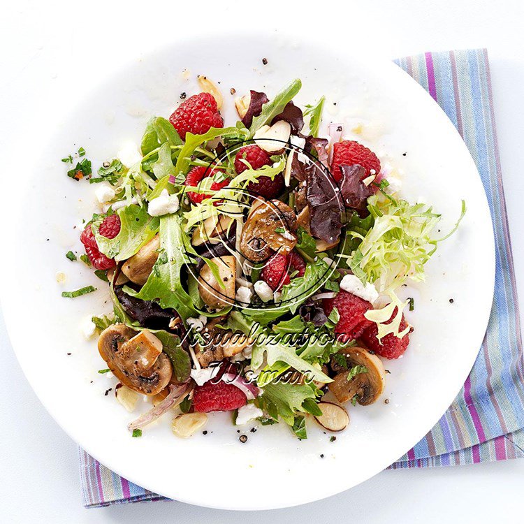 All-Spiced Up Raspberry and Mushroom Salad