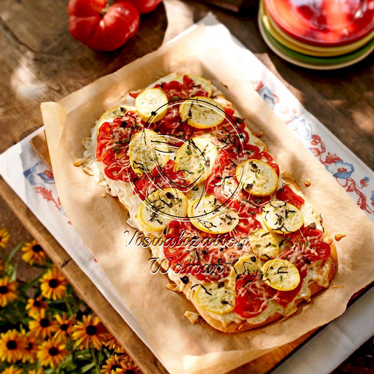 Tomato-Squash Appetizer Pizza