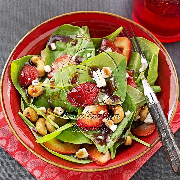 Spinach and Gorgonzola Salad